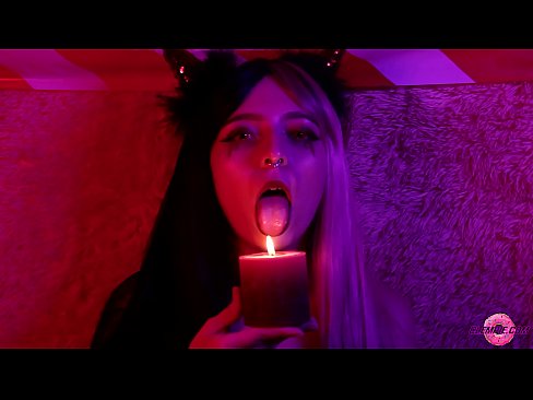 ❤️ Broche apaixonado de Sexy Succubus com preenchimento da boca ❌ Porno bonito em nós ❤